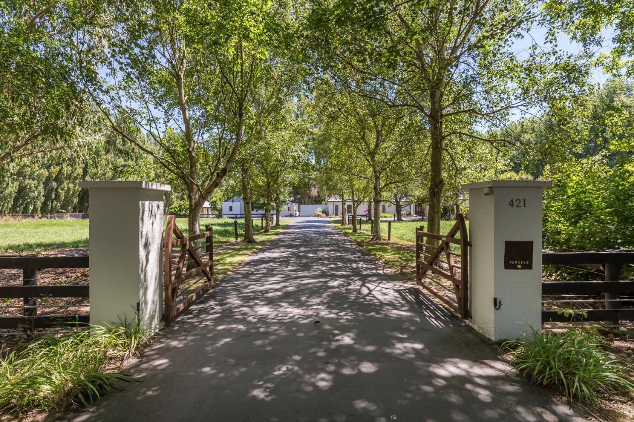 Bond Estate Luxury Accommodation Christchurch Buitenkant foto